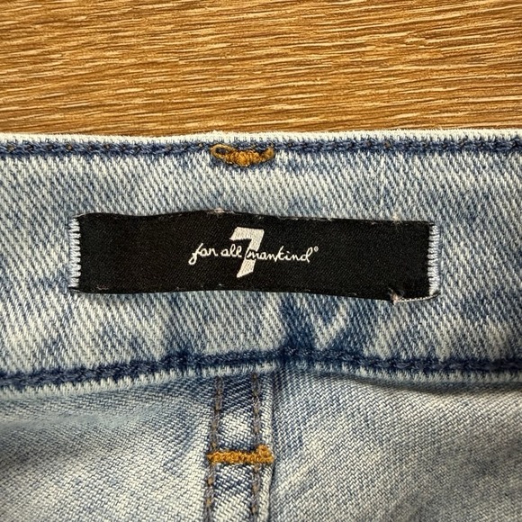 7 For All Mankind Logan Stove Pipe Jeans Women's 25 Light Wash Cropped - Picture 3 of 16